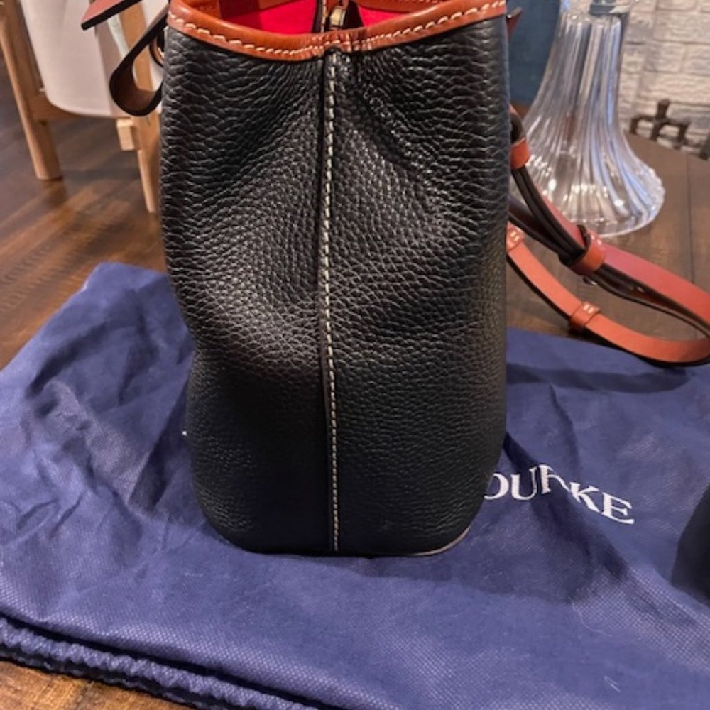 Dooney & Bourke Pebble Grain Black and Tan Small Brianna NWOT - Picture 6 of 16